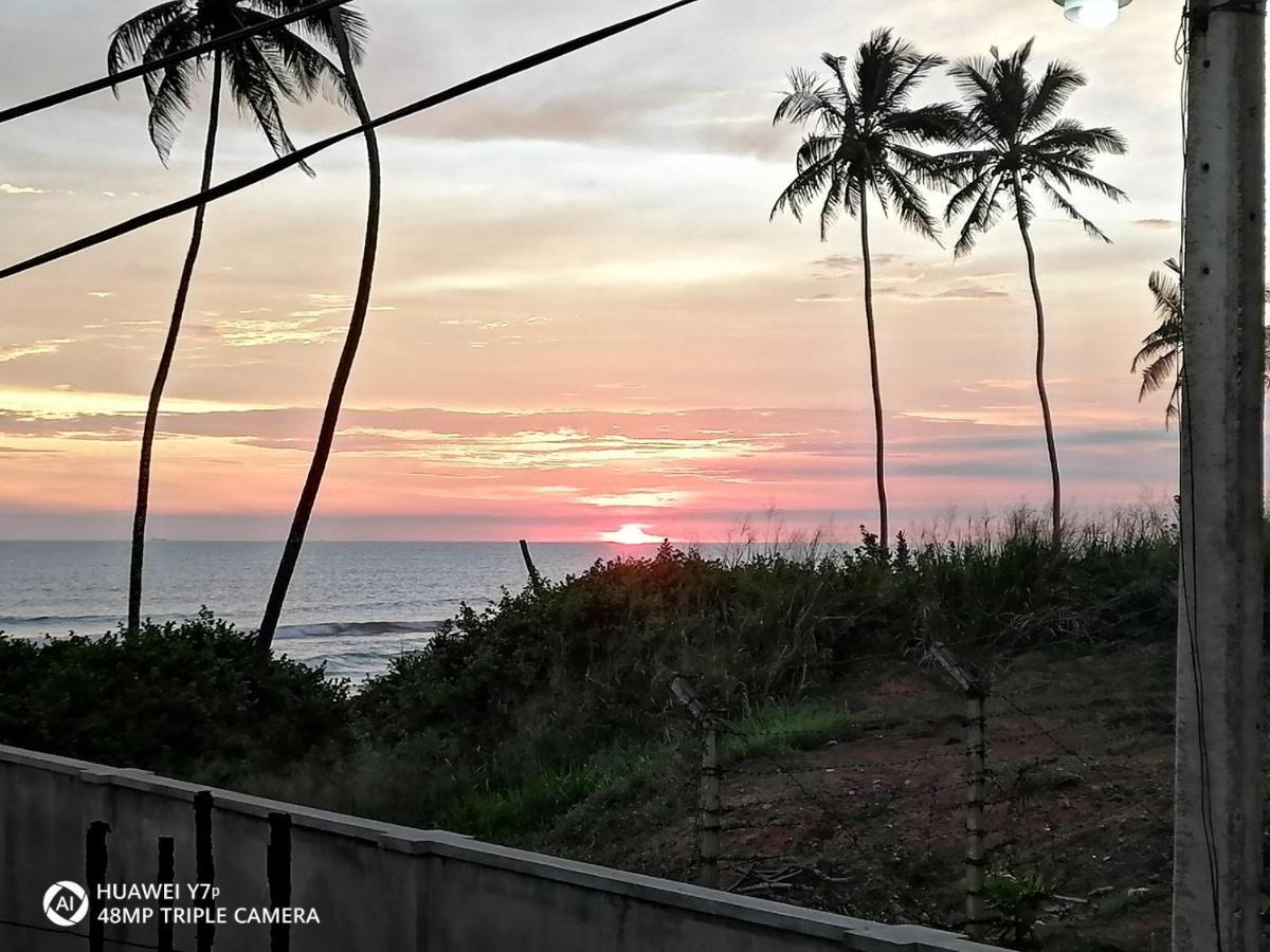 The Ocean Villa At Surf Spot Matara Esterno foto