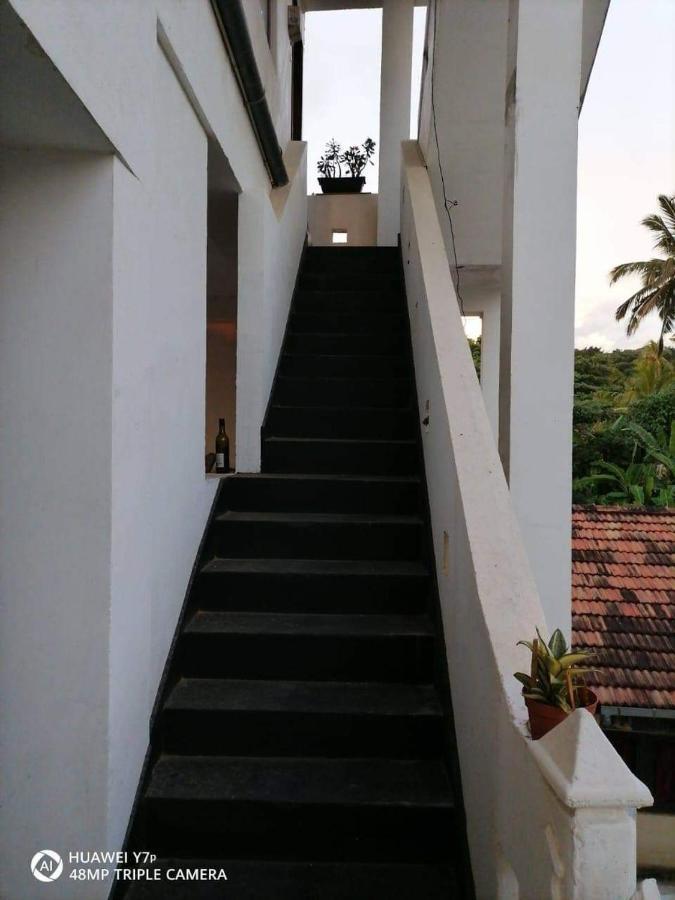 The Ocean Villa At Surf Spot Matara Esterno foto